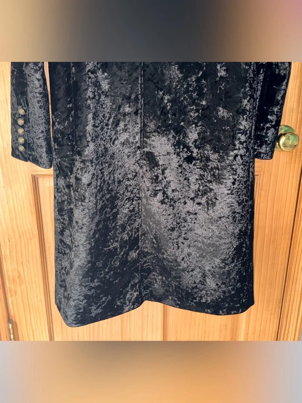 Fate Women’s Double-Breasted Black Crushed Velvet Trench Coat-M-EC